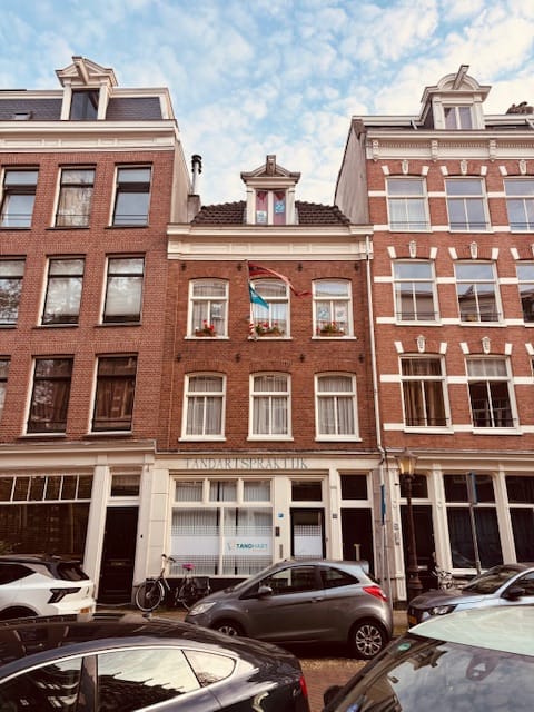 View photo 2 of Blasiusstraat 22-H