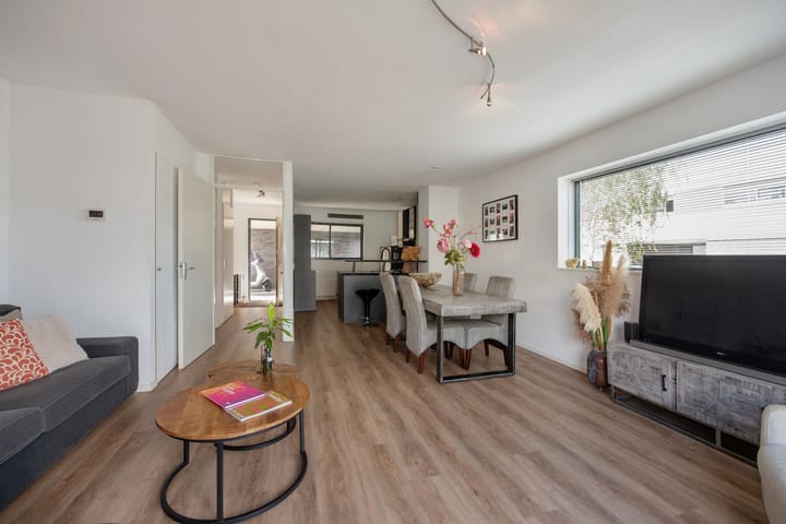 Photo 9 of Mieogvaart 25