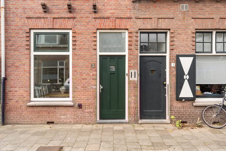 Foto 5 van Van der Helststraat 3