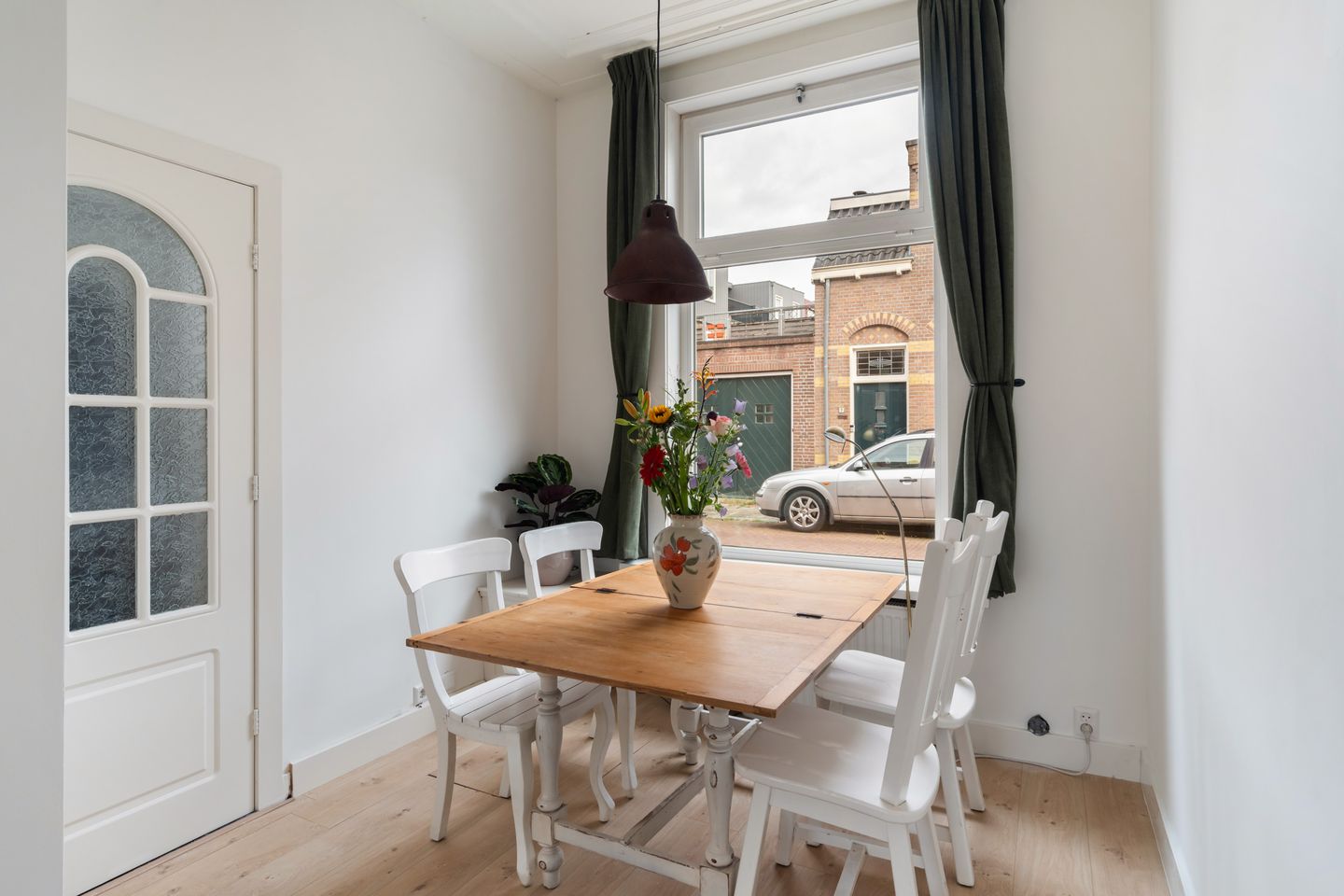 Foto 10 van Van der Helststraat 3