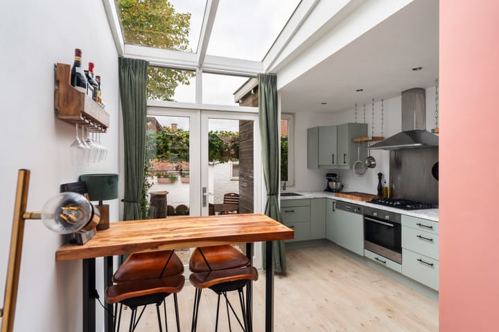 Foto 17 van Van der Helststraat 3