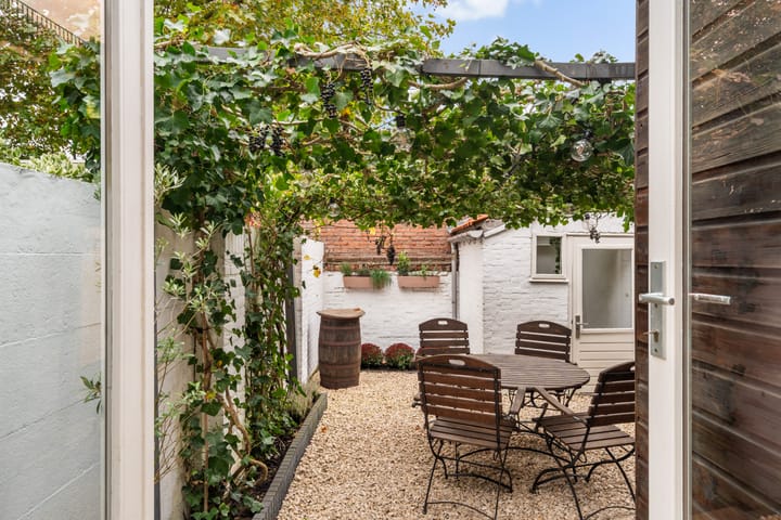 Foto 24 van Van der Helststraat 3