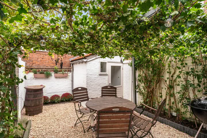 Foto 25 van Van der Helststraat 3