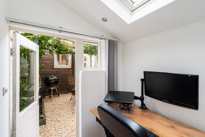 Foto 35 van Van der Helststraat 3