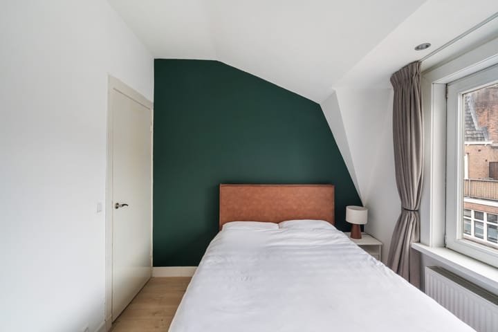 Foto 41 van Van der Helststraat 3