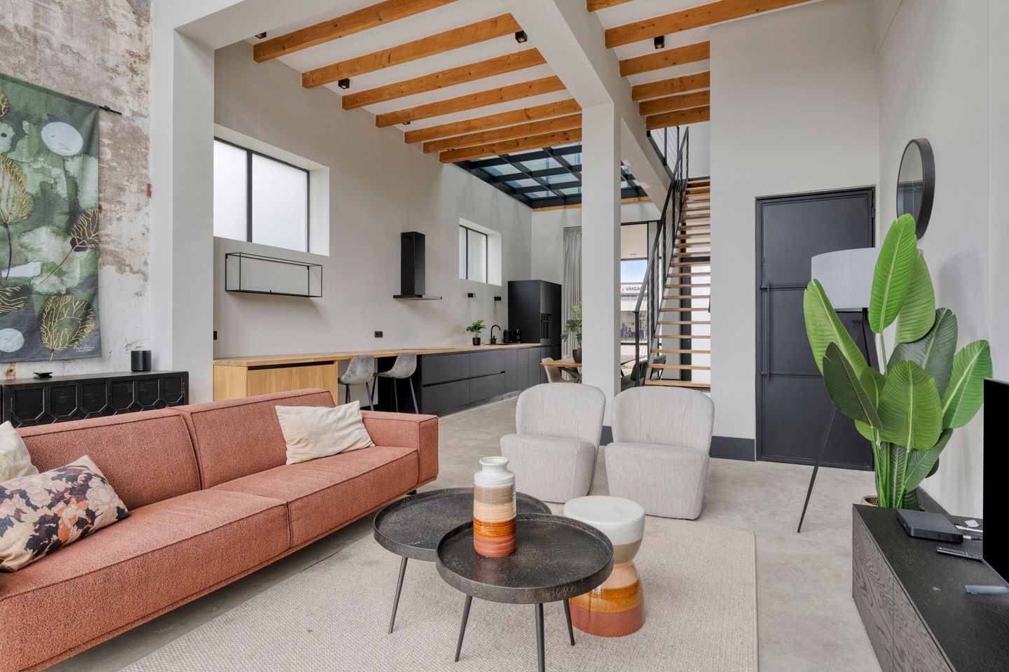 Photo 4 of Straatweg 52-A