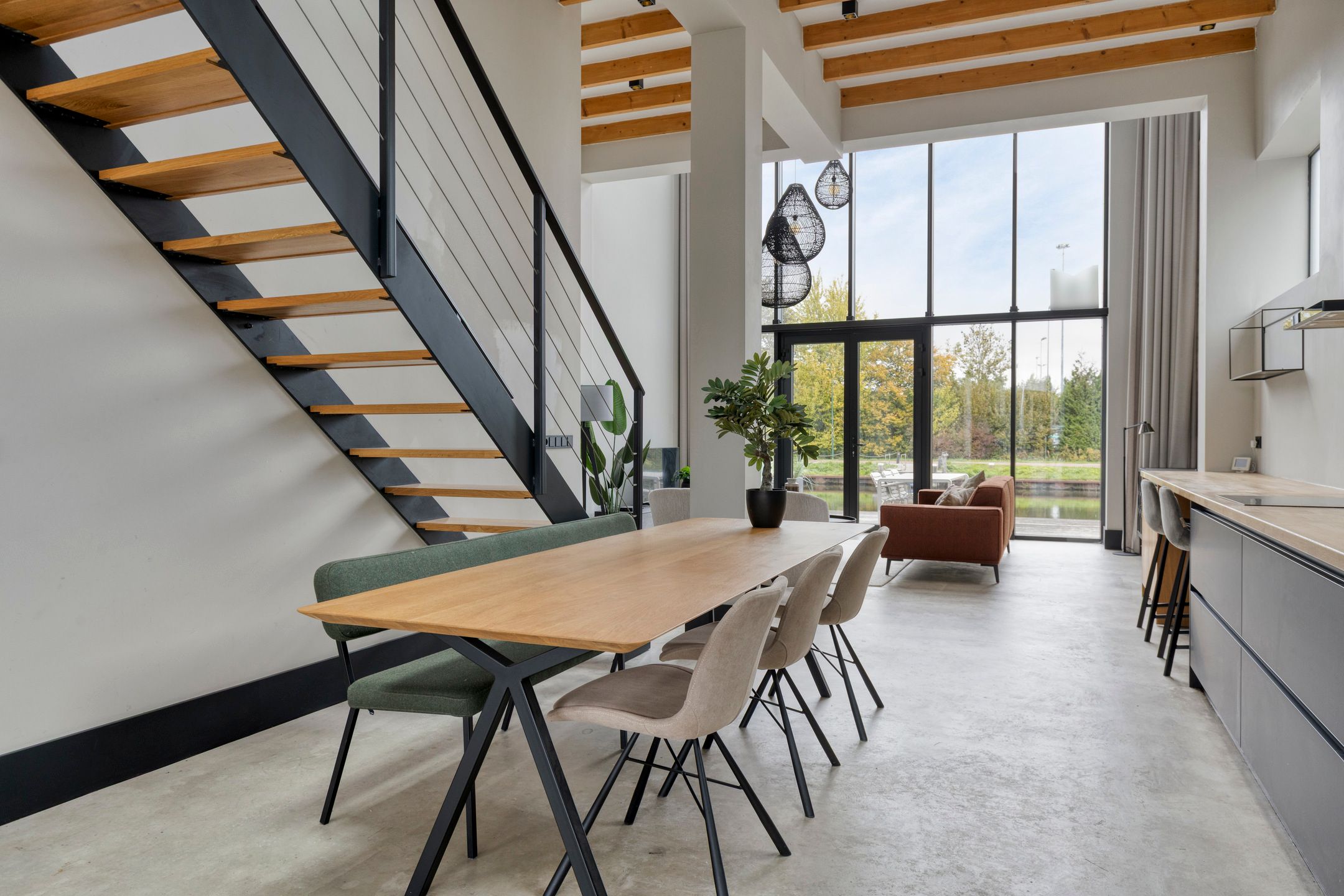 Photo 15 of Straatweg 52-A