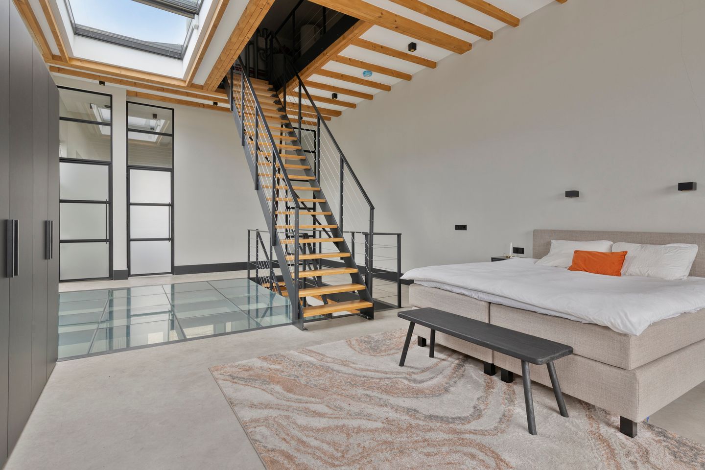 Photo 20 of Straatweg 52-A