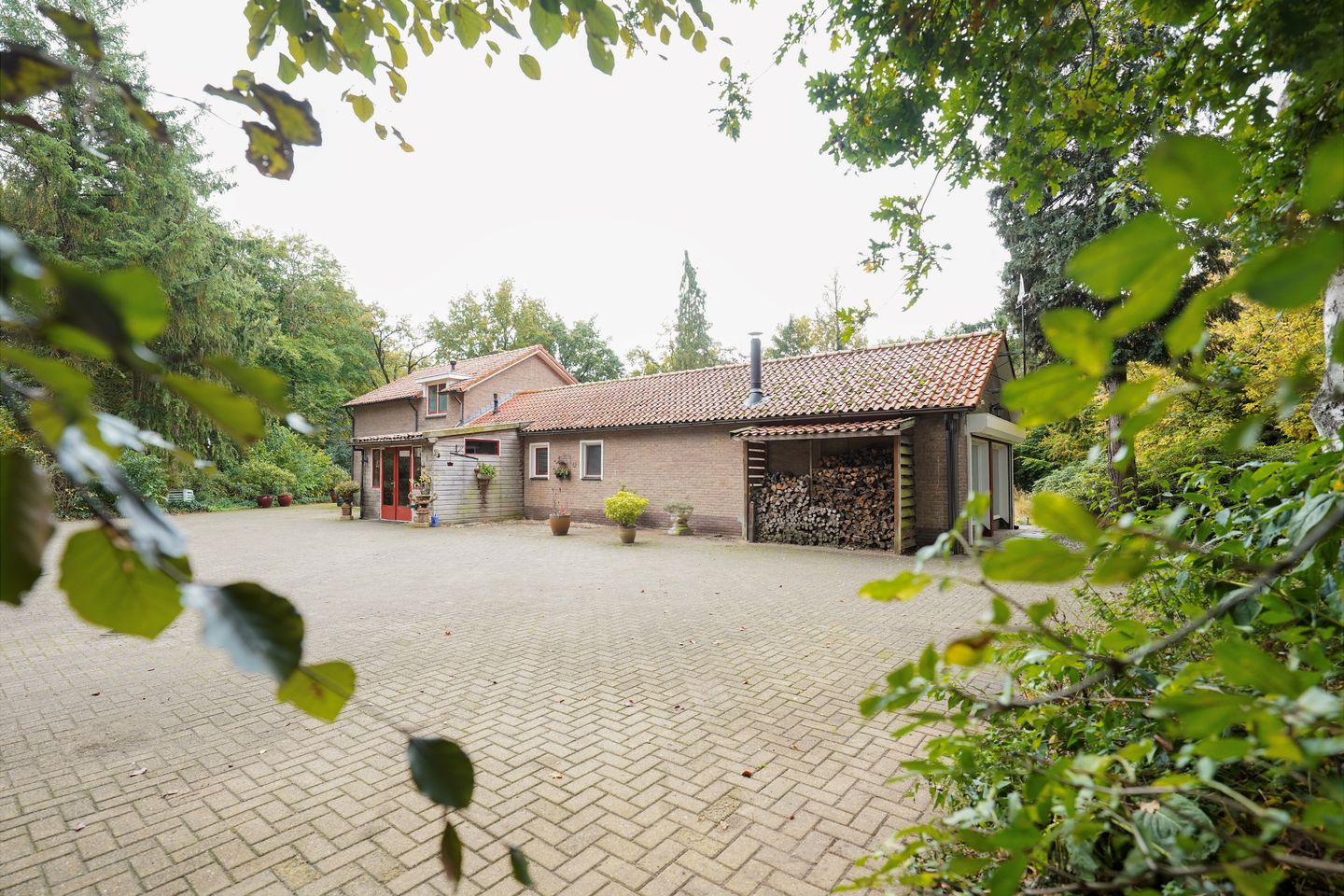 Photo 1 of Domeinenweg 4