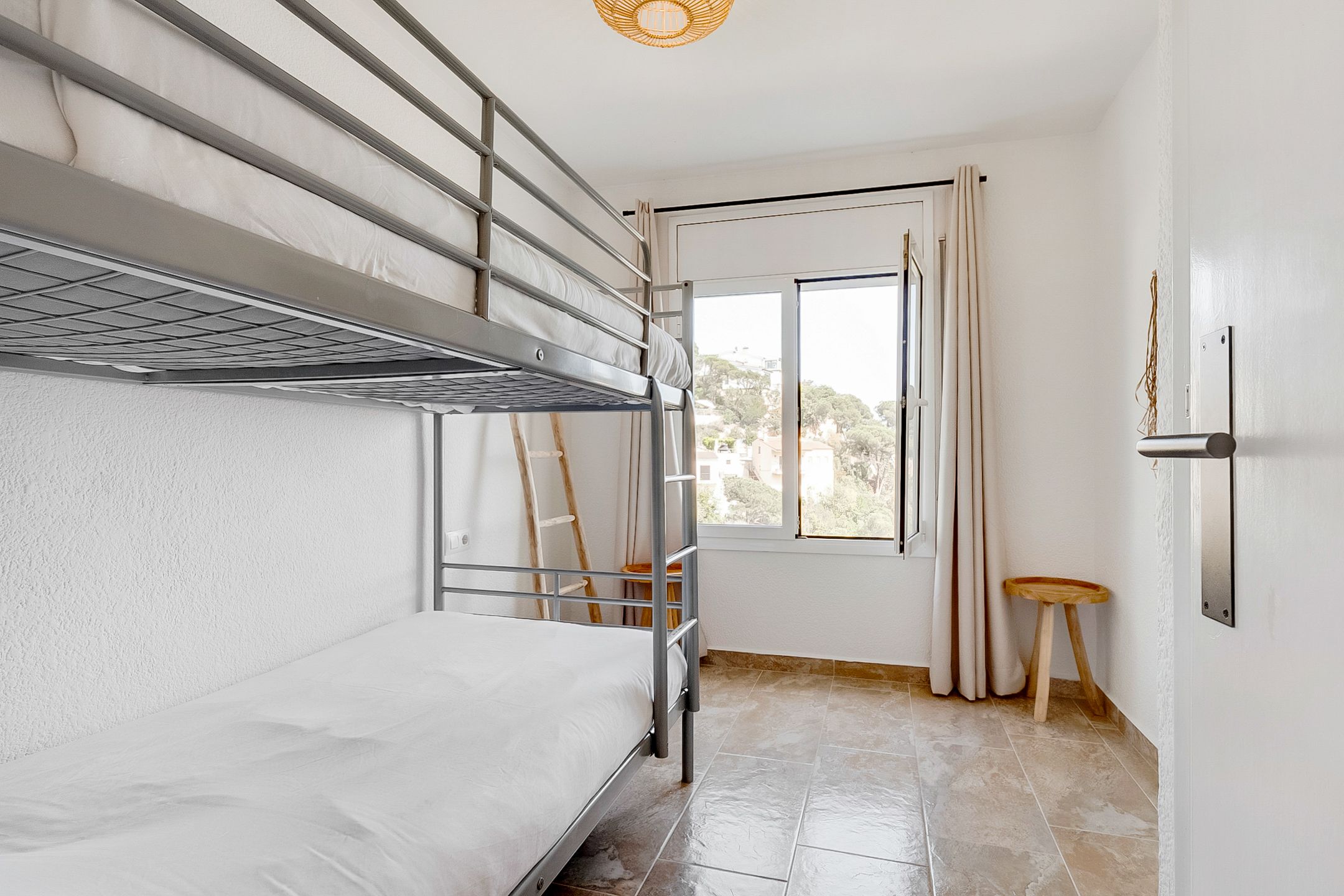 Foto 24 van Avinguda dels Arbres 13