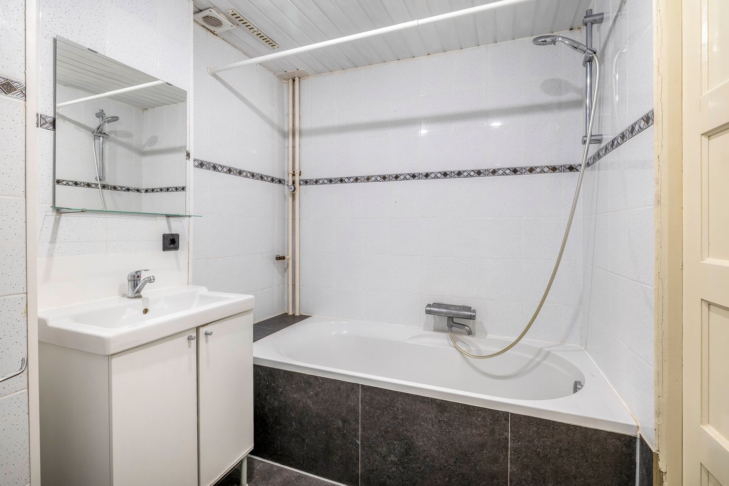 Photo 5 of Maastunnelplein 12-D