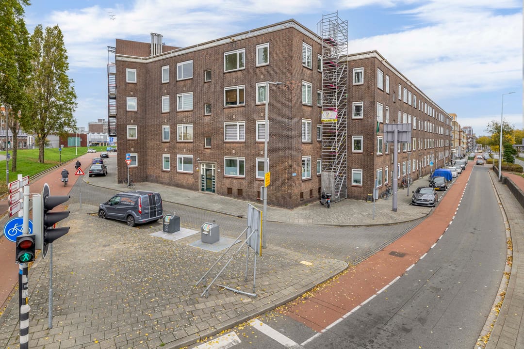 Photo 7 of Maastunnelplein 12-D