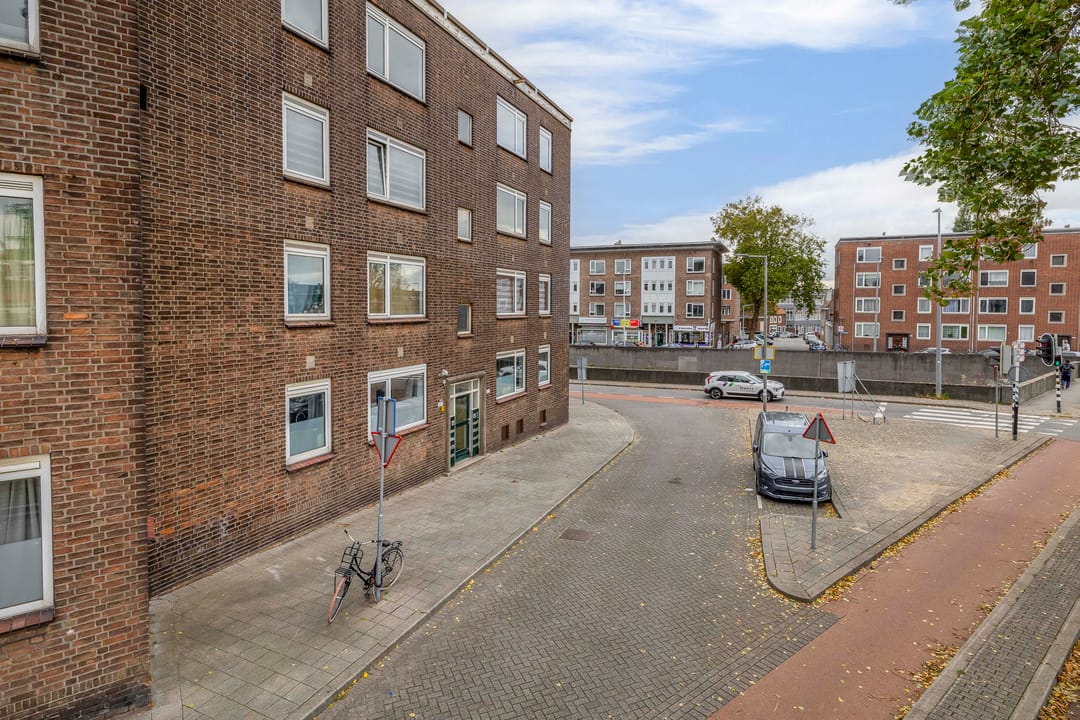 Photo 8 of Maastunnelplein 12-D