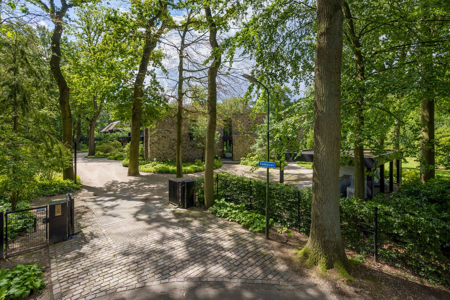 Photo 25 of Emmalaan 10