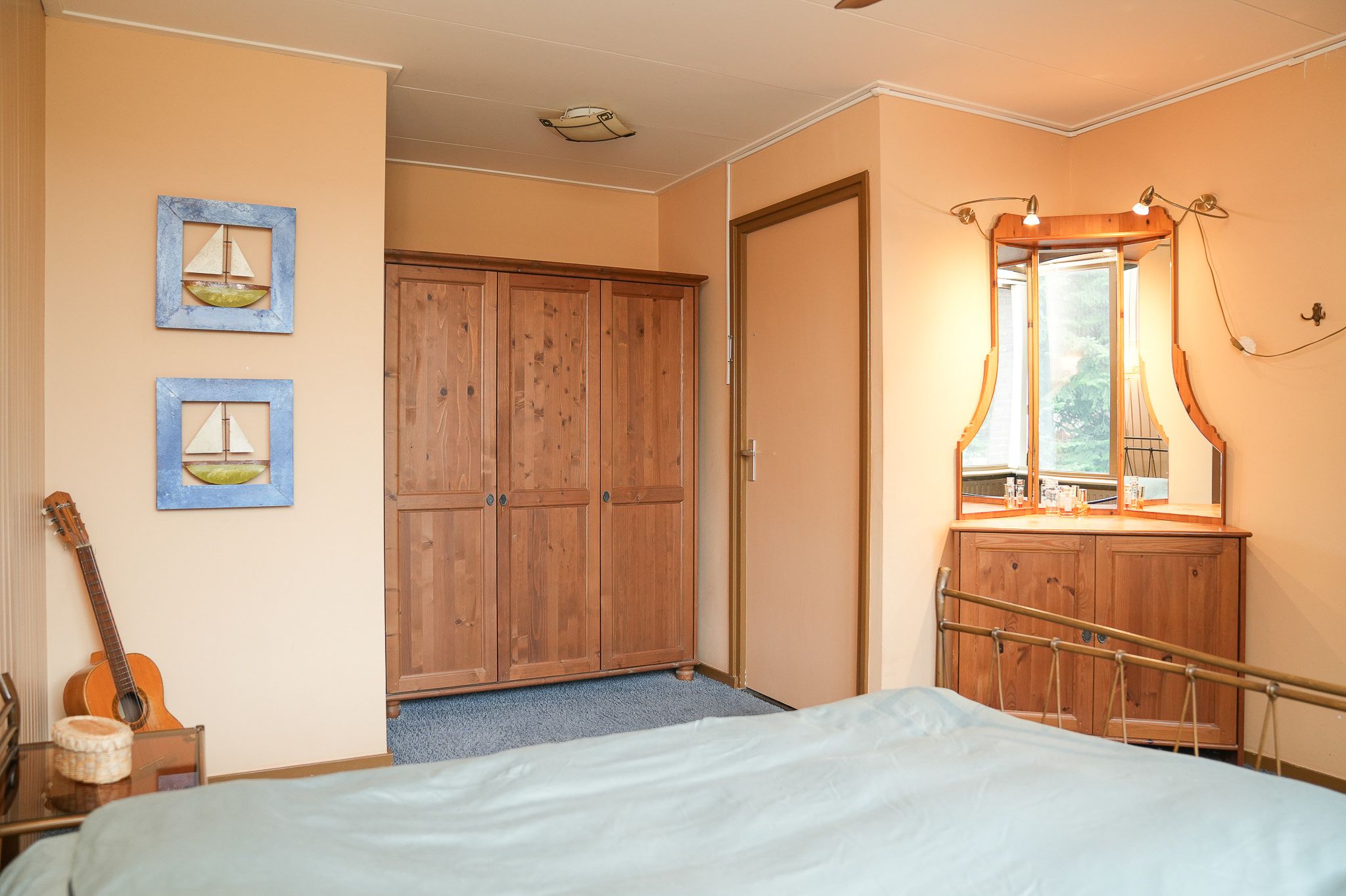 Foto 12 van van Almondestraat 8