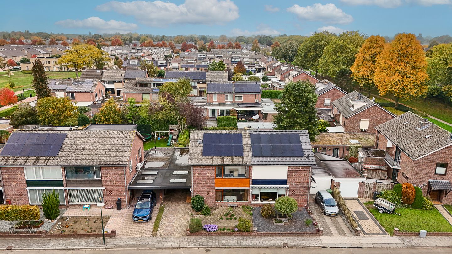 Foto 29 van van Almondestraat 8