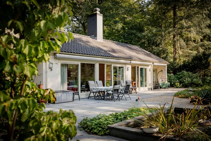 Foto 3 van Middenweg 10