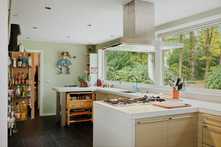 Foto 20 van Middenweg 10