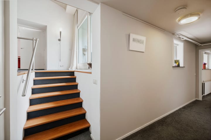 Foto 27 van Middenweg 10