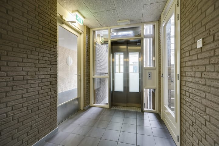 Photo 9 of Utrechtsestraat 44-13