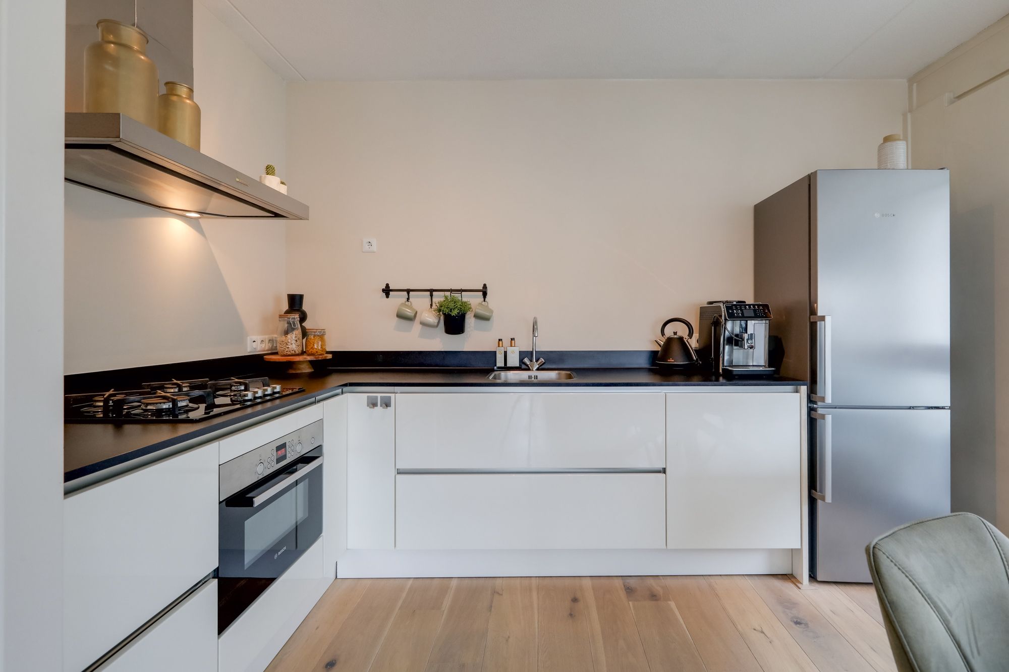 Photo 36 of Utrechtsestraat 44-13