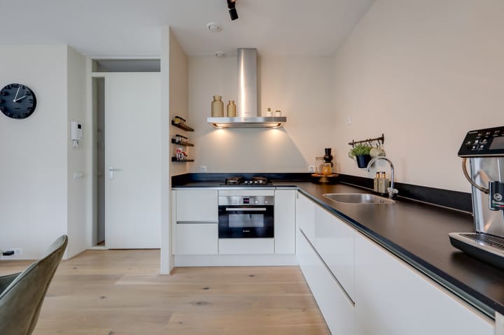 Photo 37 of Utrechtsestraat 44-13