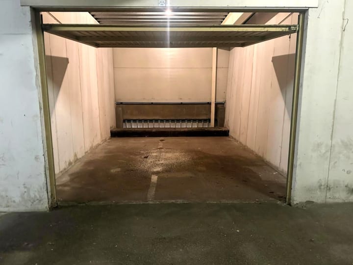 Photo 7 of Treubstraat 18