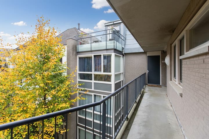 Photo 49 of Utrechtsestraat 44-13