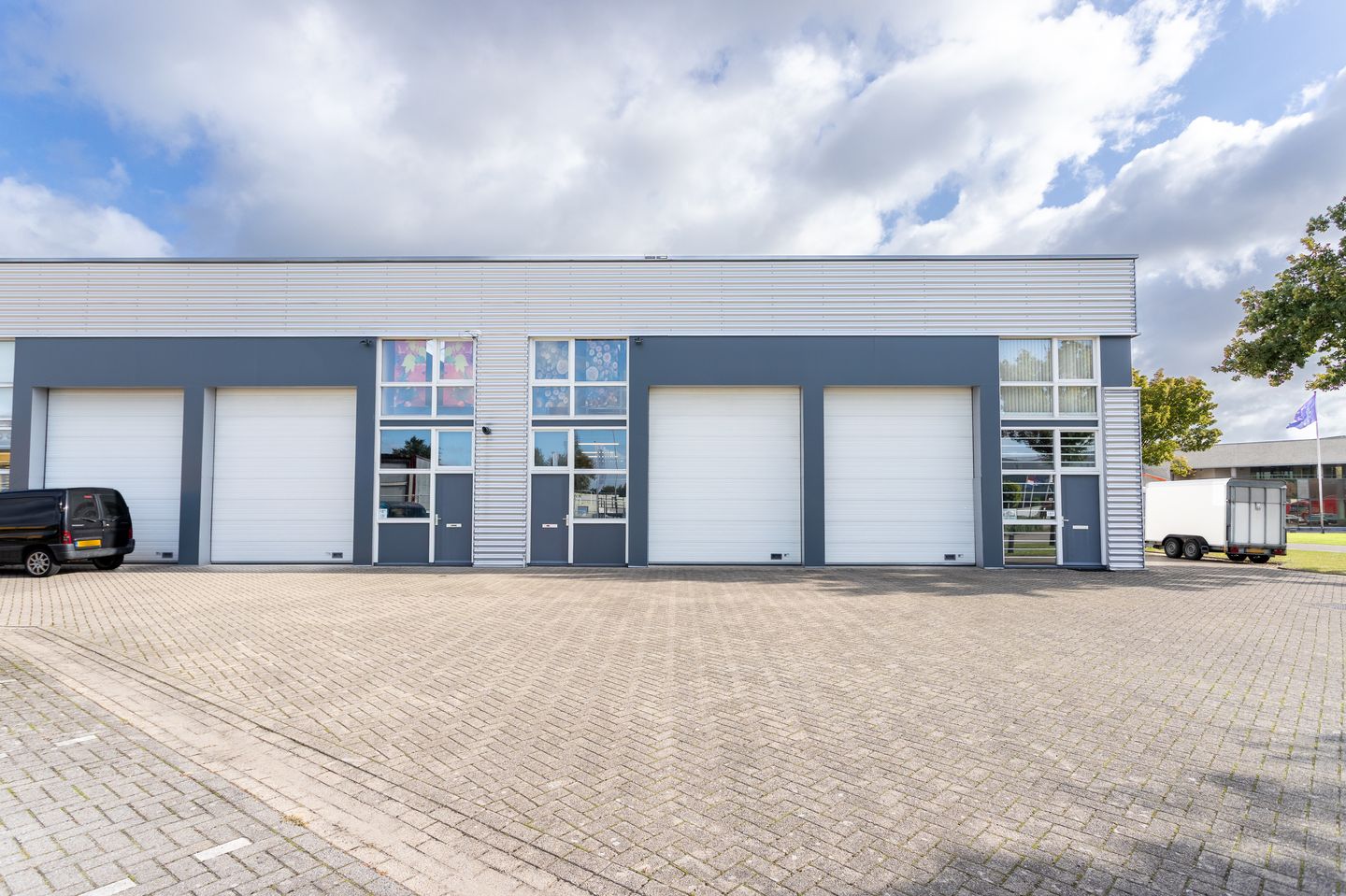 View photo 1 of De Grens 18-i