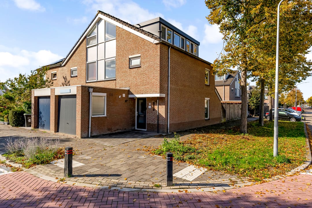 Foto 1 van Alban Bergstraat 2