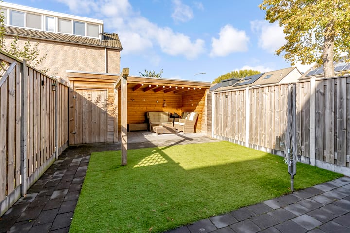 Foto 5 van Alban Bergstraat 2