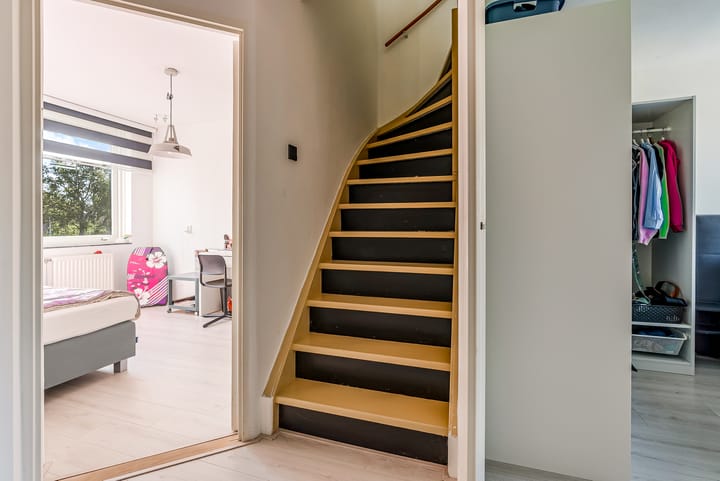 Foto 32 van Alban Bergstraat 2