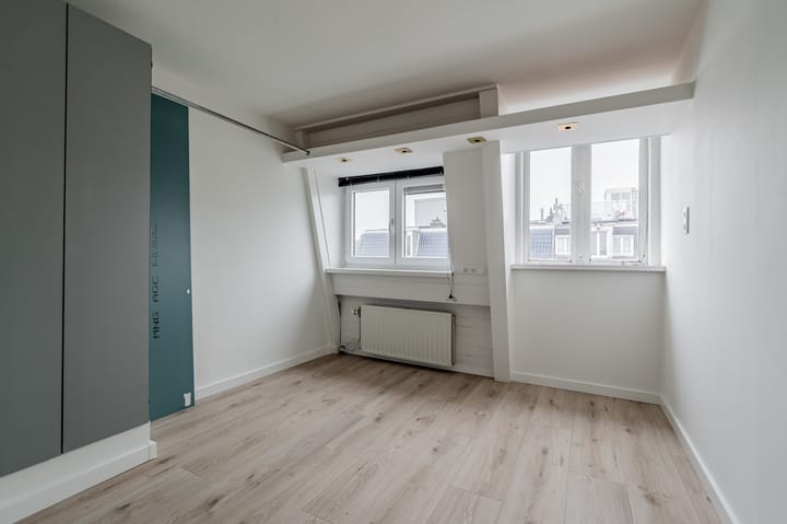 Foto 13 van Jan Pieter Heijestraat 152-3