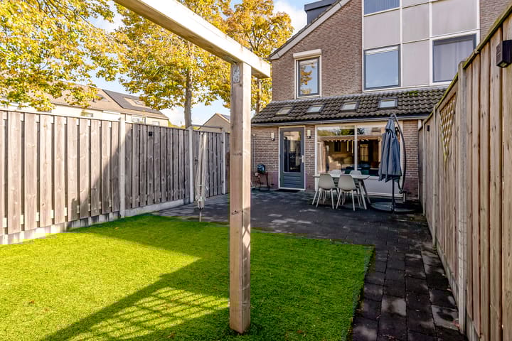 Foto 51 van Alban Bergstraat 2