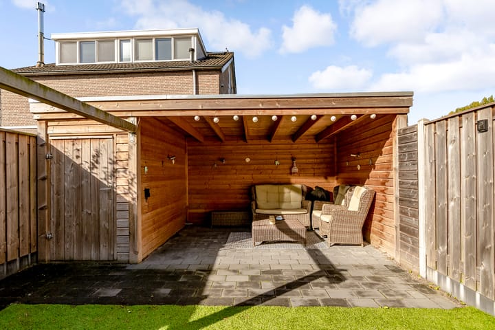 Foto 56 van Alban Bergstraat 2