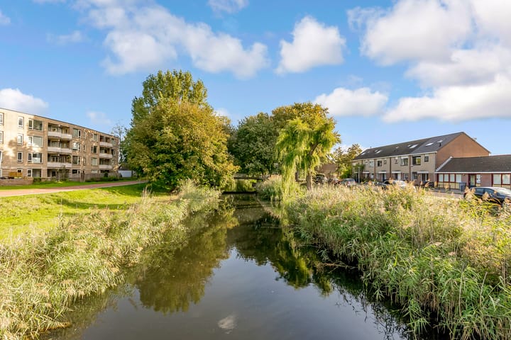 Foto 66 van Alban Bergstraat 2