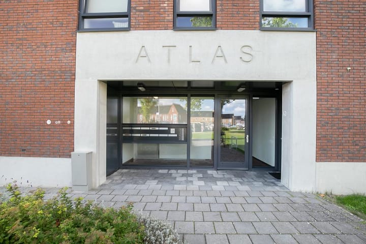 Foto 3 van Atlas 10