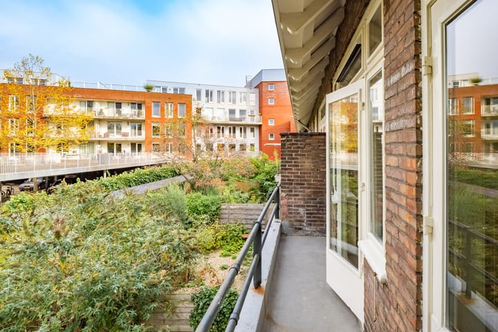 Foto 30 van Van Koetsveldstraat 62