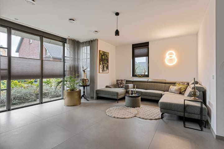 Photo 4 of Vlaserf 8