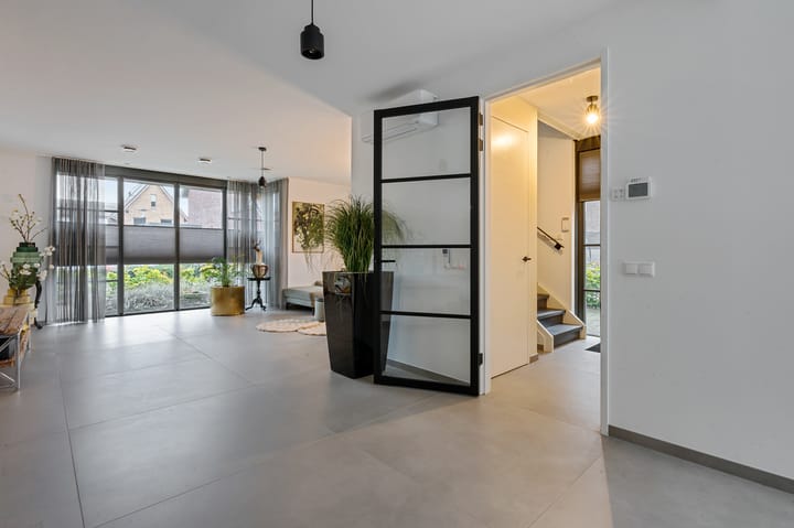 Photo 6 of Vlaserf 8