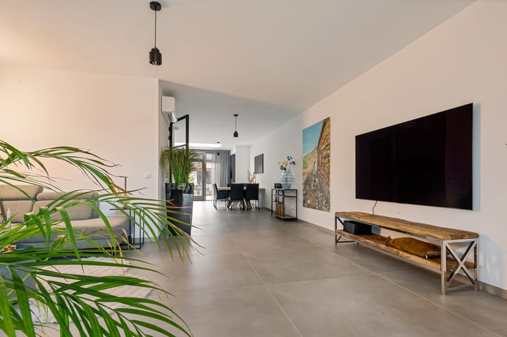 Photo 7 of Vlaserf 8