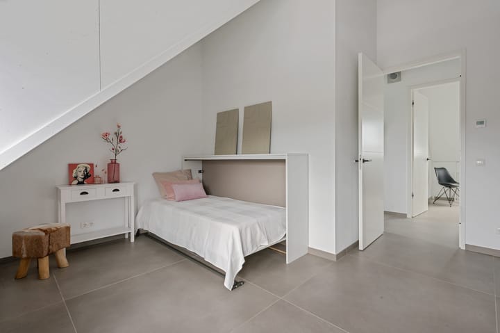 Photo 28 of Vlaserf 8