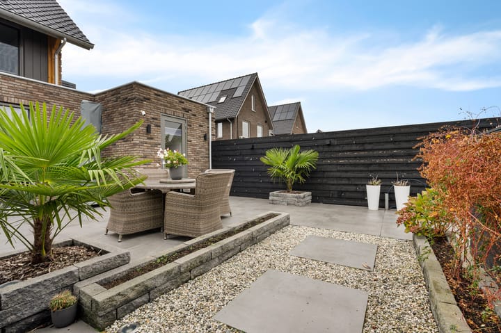 Photo 35 of Vlaserf 8