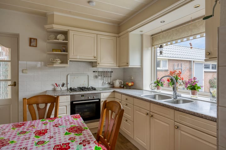 Foto 11 van Pakhuisweg 12