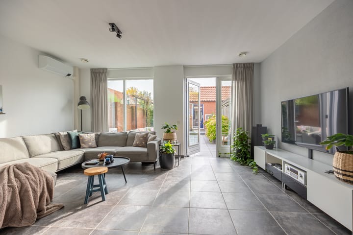 Foto 2 van Witte de Withstraat 41