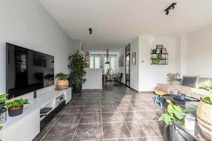 Foto 10 van Witte de Withstraat 41