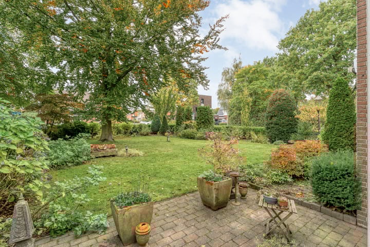 Photo 2 of Oldenzaalseweg 13