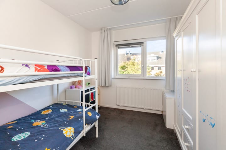 Photo 24 of Purperreiger 17