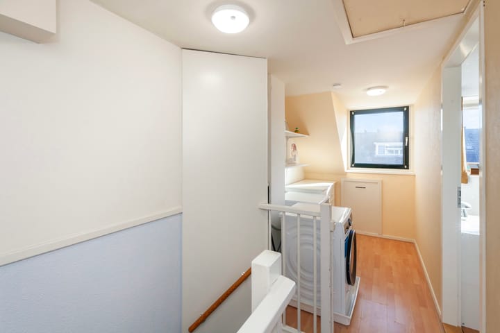 Photo 28 of Purperreiger 17