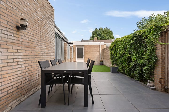 Photo 40 of Generaal Linckerslaan 30